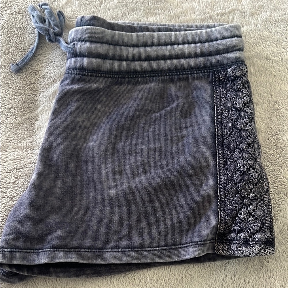 Mossimo Supply Co. Gray Athletic Shorts with Elastic Waistband - Picture 4 of 4